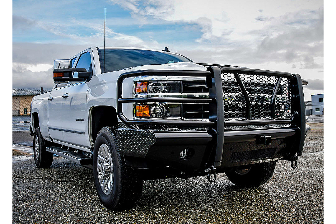 Heavy Duty Diamond Plate Steel Front Bumper with Winch Mount