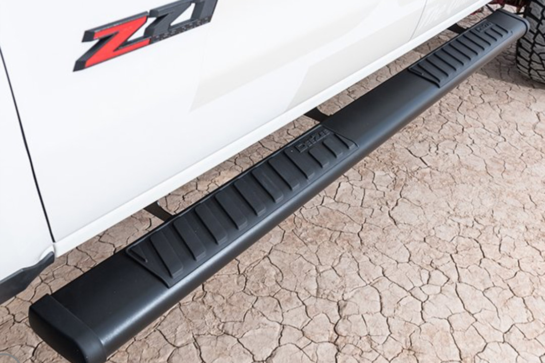 6 Inch UltraBlack Steel Oval Side Steps