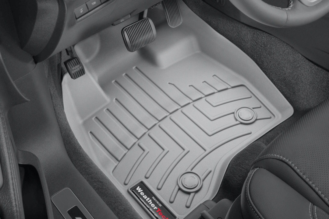 All-weather rubber car floor mat front footwell protection