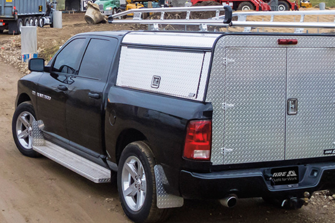 Diamond plate aluminum commercial truck cap with full length side doors